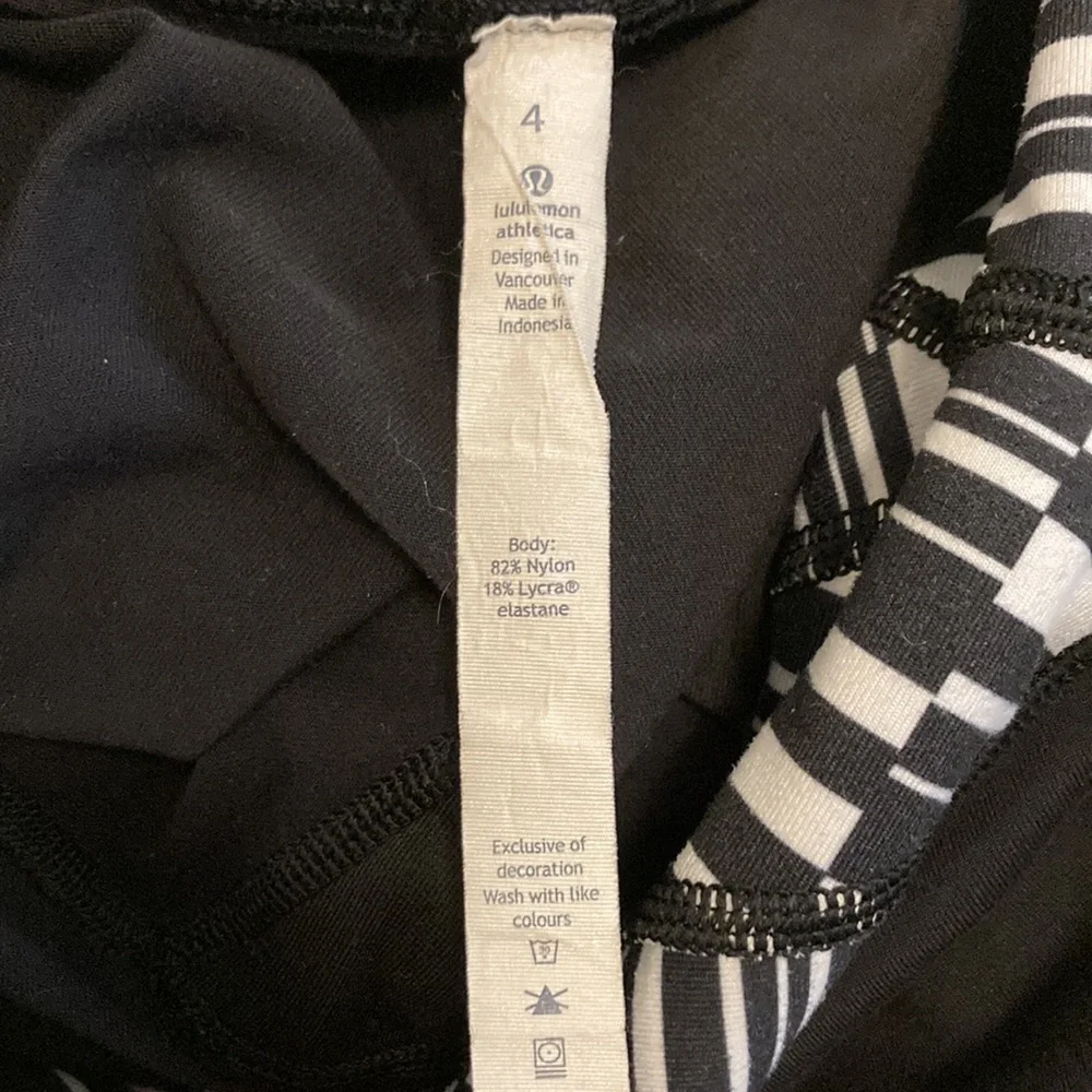Lululemon Wunder Under Black / Ying Yang Stripe White Black Size 4 - Picture 10 of 11
